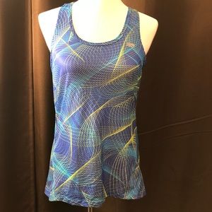 Lightweight Women’s Marika Workout Tank Sz M